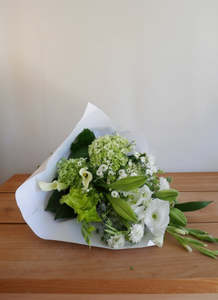 Flowers: Seasonal bunch of fresh flowers - Whites and Greens