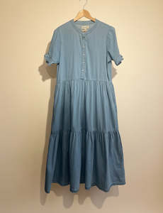 Wanda Harland Preloved: Preloved Lollys Laundry Chambray Dress - Size LARGE