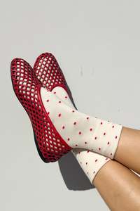 Le Bon Shoppe PATTERNED SNEAKER SOCKS-CREAM/RED