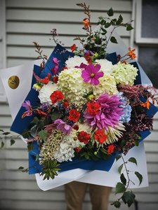 Flower Delivery Wairarapa - Wandering Florist