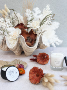 Vase Arrangements: Champagne Supernova Giant Clam