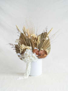 Vase Arrangements: Walnut Vase