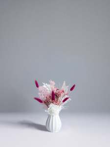 Berry Kiss Mini Vase