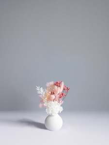 Vase Arrangements: Soft Pink Mini Vase