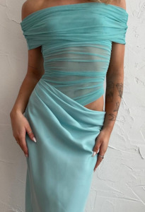 Frontpage: Benni Nico off shoulder Maxi dress (Aquamarine)