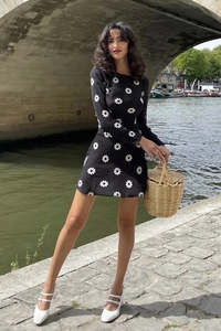 Frontpage: Realisation Par Cosima 90's Daisy Mini