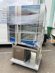 Combi Ovens: ELECTROLUX AOS101ETA1 Air-O-Steam 3 Phase 10 Tray Commercial Combi Oven With Stand & 3 Months Warranty
