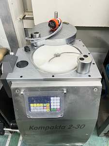 Frey filler: 8 Frey Kompakta 2-30 Vacuum stuffer