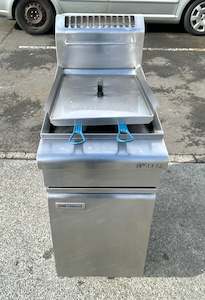 Commercial Deep Fryers: Waldorf by Moffat Single Pan Gas Deep Fryer With Warranty