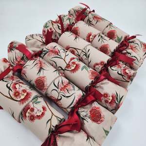 Christmas Crackers: Australian Eucalyptus (6 Reusable Christmas Crackers)