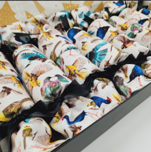 End of line sets of 8 crackers (pre 2024)