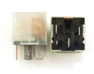 911 Type 996 Electrical: Fuel Pump Relay - 986 Boxster (S), 996 (all), Carrera GT (all)