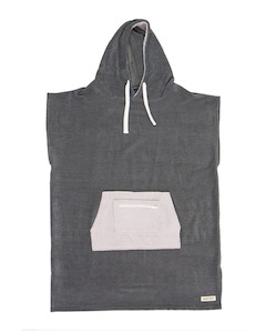 O&E LADIES DAYDREAM HOODED PONCHO