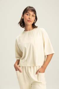 Tops: T-Shirt LIVE! Future