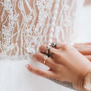 Bridal Jewellery: Tahitian Black Pearl Boss Rings