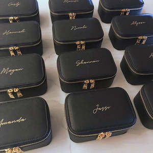 Bridesmaid: Personalised Black & Gold Jewellery Travel Case