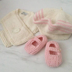 Baby Clothing 0 6 Months: Beret, Button Scarf and Mary Janes