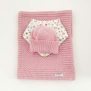 Pram Blanket, Newborn Beanie & Dribble Bib