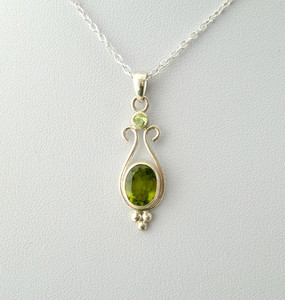 Products: Peridot Pendant weebleworksjase