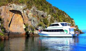 Cruise to the Maori Carving Taupo