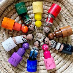 Aotearoa Gifting: NgÄ tae peg and pot set