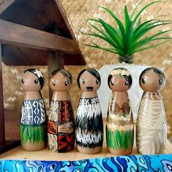 Aotearoa Gifting: WÄhine pegs