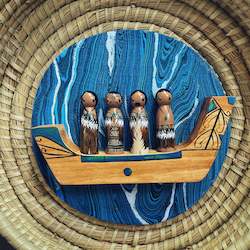 Maori Resources: NEW SIZE - 4 berth MÄori Waka