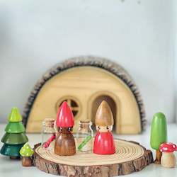 Pegs With Accessories: Message in a bottle cottage