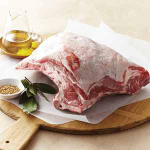 Products: Lamb shoulder (Bone In) 2 – 2.3 kg