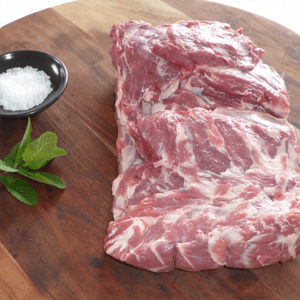 Products: Lamb shoulder (butterflied) 1.5 kg