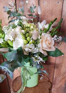 Bouquet: Naturally in green
