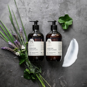 Haircare: Hydrating Shampoo