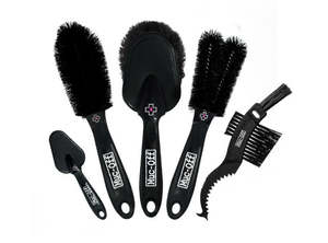 MUC-206	 	MUC-OFF 5 BRUSH SET (inc. 2-prong, claw, detailing, wheel and soft wash brushes)