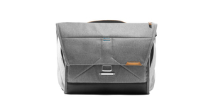 Products: Peak Design Everyday Messenger 13 Ash