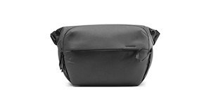 Products: Peak Design Everyday Sling v2 10L Black