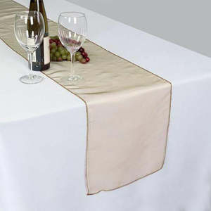 Centrepieces: Organza Table Runner / Chair Tie
