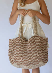 Homepage: Elle Grande Tote - Tully Check