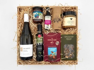Products: Notable Northland Gift Box