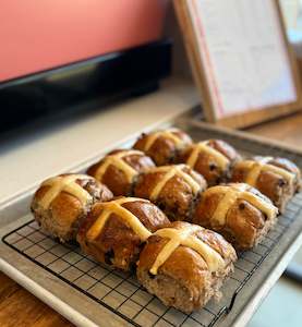 Hot Cross Buns Fruit 6 Pack