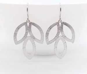 Products: Rhodium Triple Leaf Earrings – Wendi Lindsay Jewellery