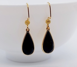 Products: Golden Jet Black Swarovski Teardrop Earrings – Wendi Lindsay Jewellery