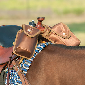 Cashel Horn Saddle Bag Bottle and Lunch Holder