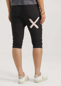 Home-Lee - 3/4 Apartment Pants (Black with Blossom Daisy)