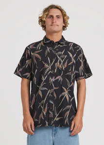Volcom: Volcom - Scaler Stone Woven Short Sleeve Shirt