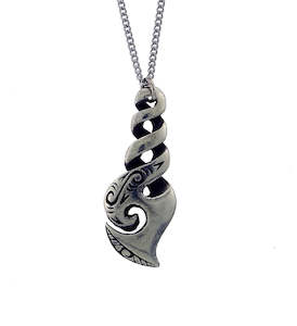 Pewter pendant triple twist
