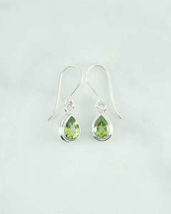 Earrings: Peridot 6x9mm tear drop faceted earring