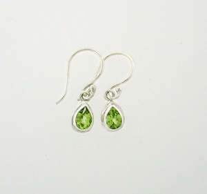 Earrings: Peridot 4x6mm tear drop faceted earring