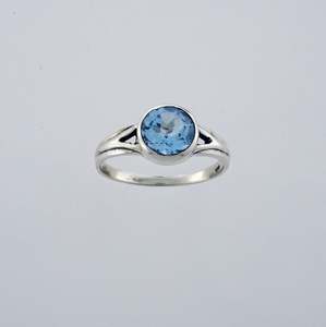 Ring Blue Topaz  9mm Faceted round