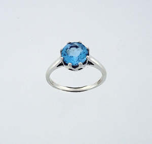 Ring Blue Topaz 11x11 facet round