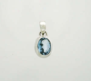 Blue topaz Faceted 10x8mm Oval Pendant